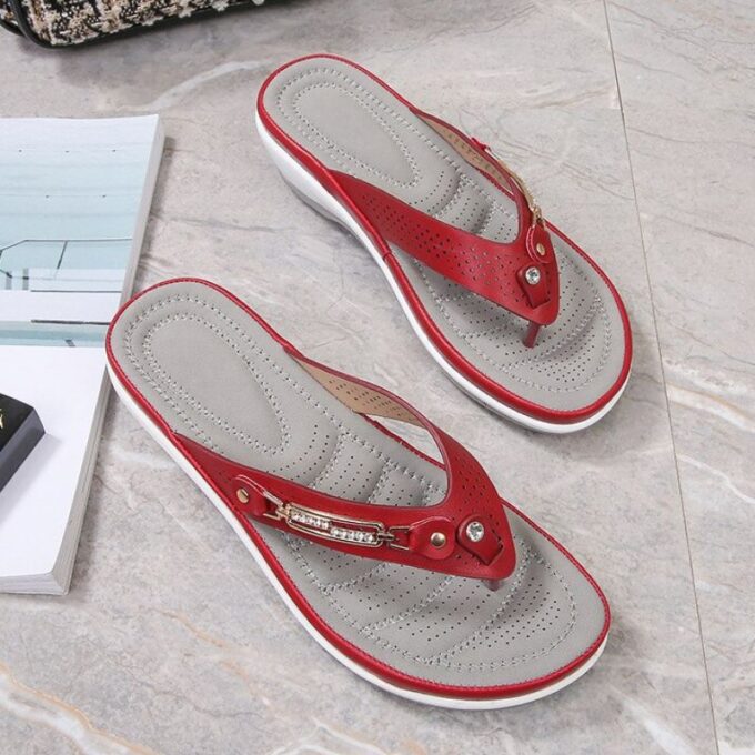 Women’s Cushion Flip Flops – Indoor Outdoor Comfort Sandals