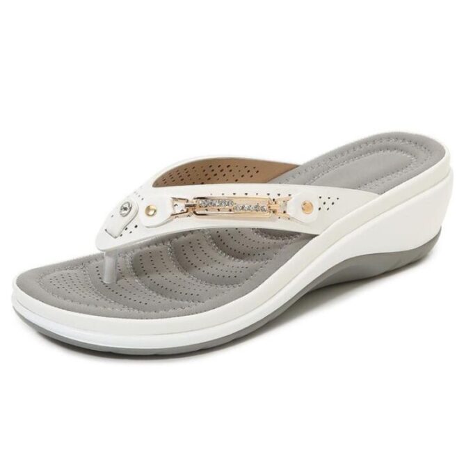 Women’s Cushion Flip Flops – Indoor Outdoor Comfort Sandals