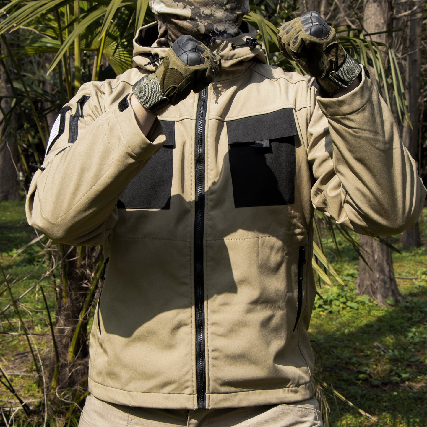 5-in-1 Tactical Jacket – Waterproof Softshell for All Terrain