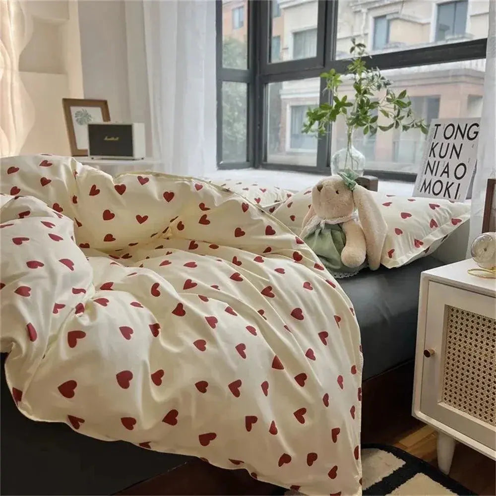 Soft Lightweight Korean Heart Bedding Set – 4 Pieces