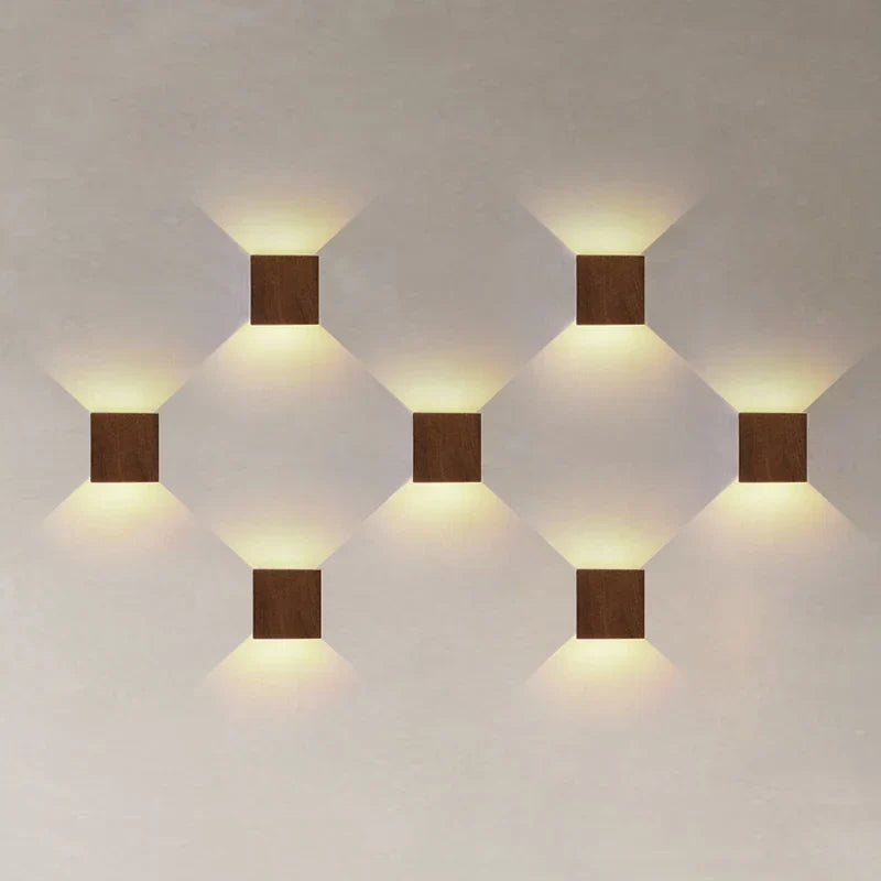 Aluminium LED Wall Light with Wood Effect