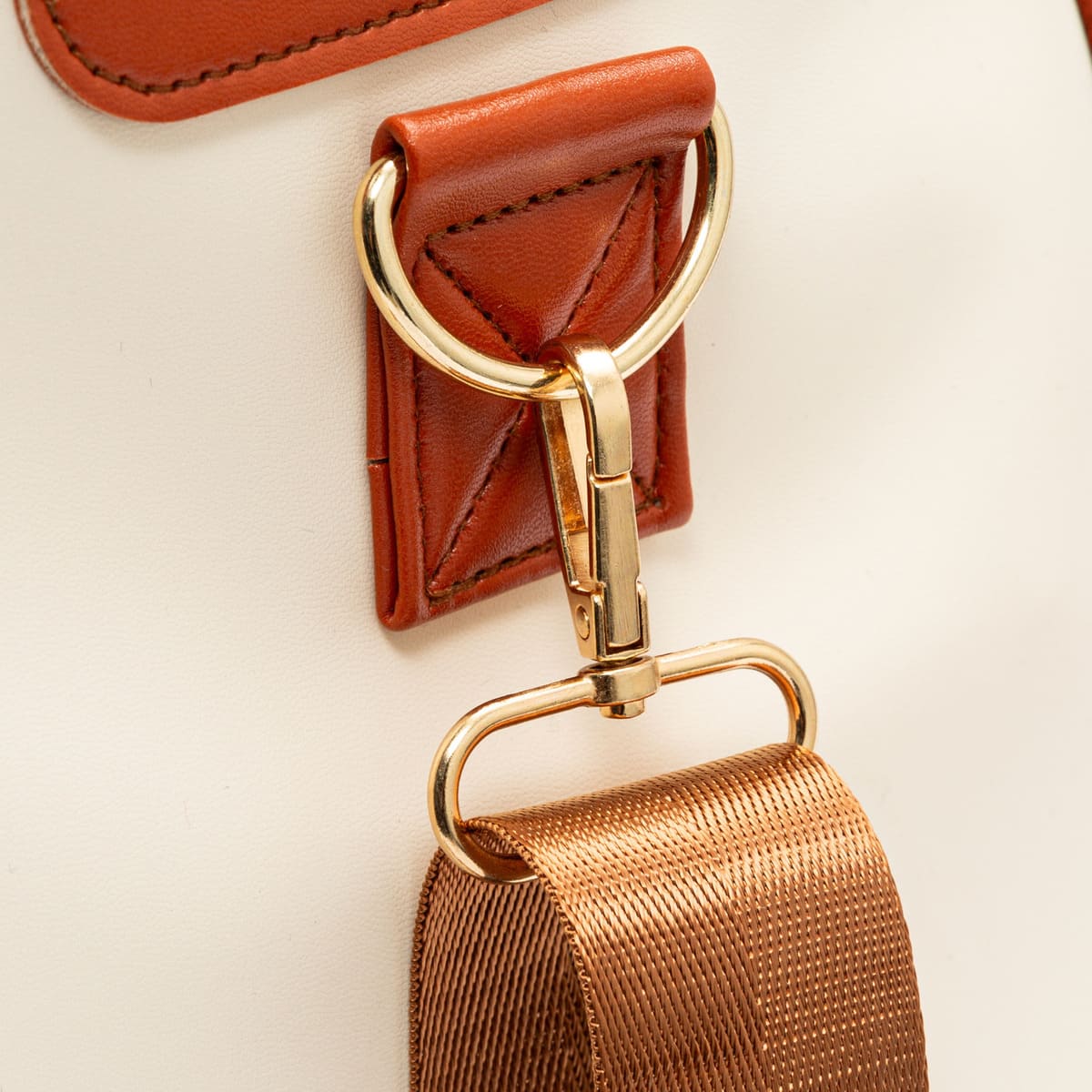 Cabin Travel Bag with Hanging System, Shoe Compartment and Pockets