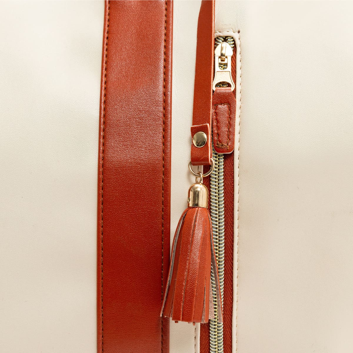 Cabin Travel Bag with Hanging System, Shoe Compartment and Pockets