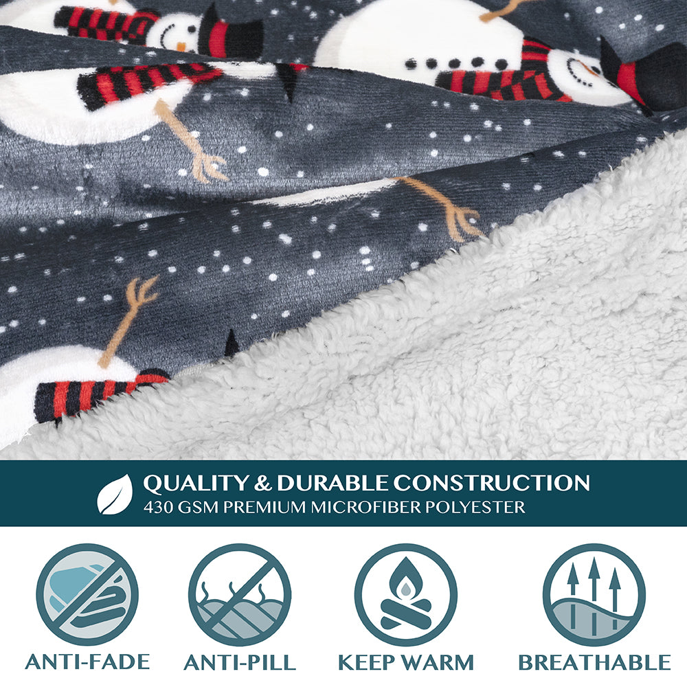 Cozy Fleece Blanket with Pocket – Soft Warm Throw Blanket
