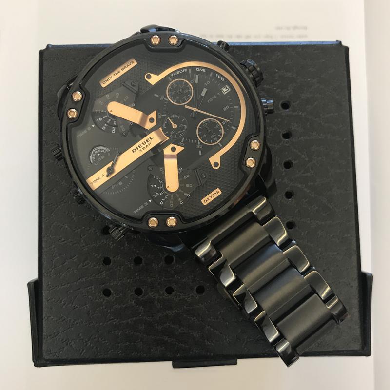Stainless Steel Chronograph Watch – Quartz Men’s Watch
