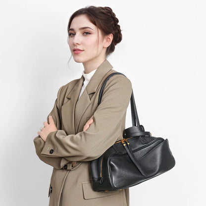Suede Shoulder Bag with Zip Closure and Front Pocket