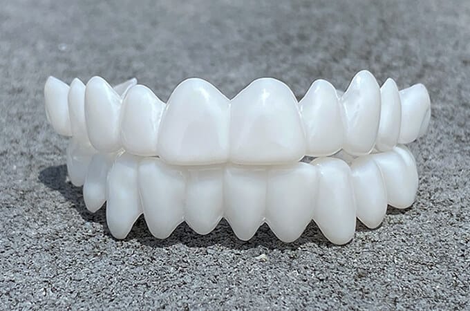 Dental Prosthesis – Realistic Cosmetic Teeth Cover