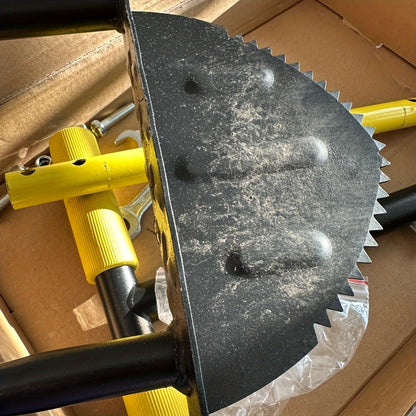 Heavy-Duty Lawn Edger Shovel – Sharp Sawtooth Blade for Clean Garden Borders