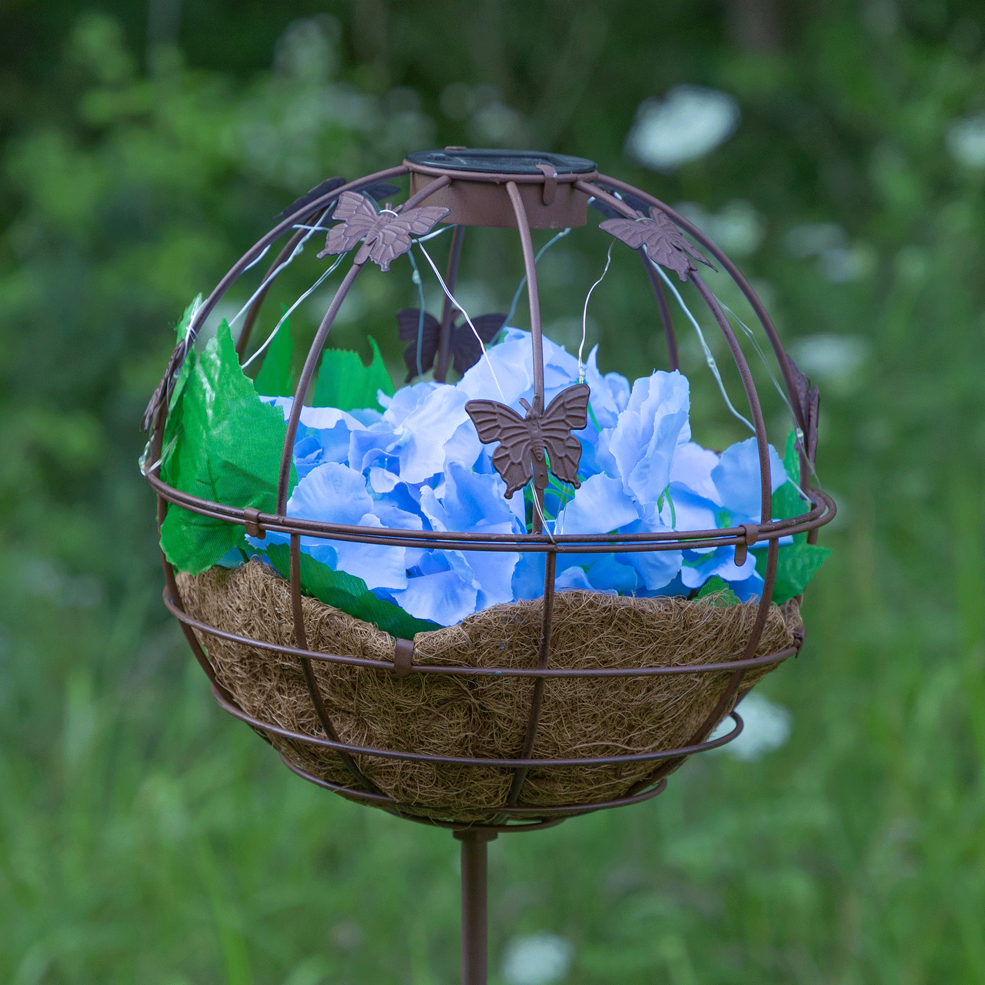 Garden Sphere Solar Planter – image 11