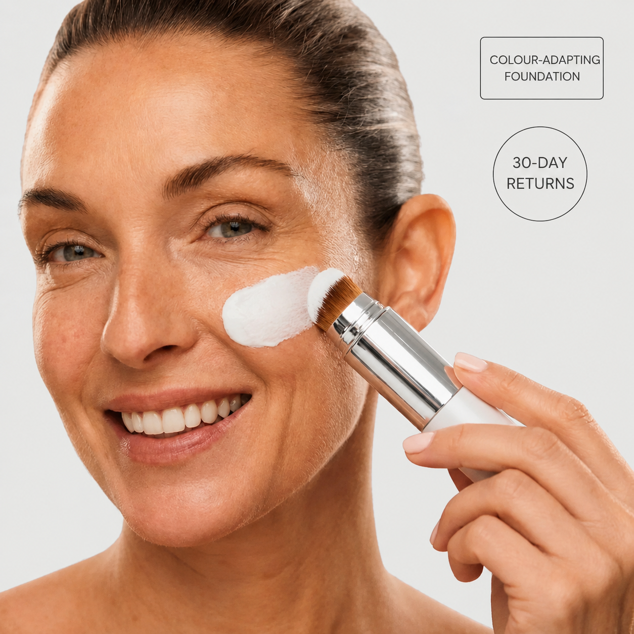 Colour-Adapting Foundation with Built-In Brush