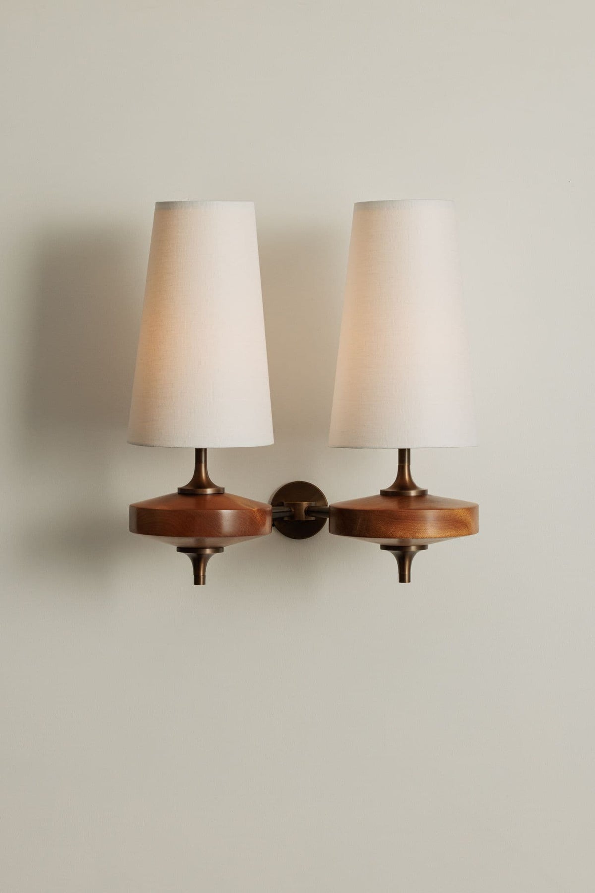 Walnut and Brass Wall Lamp with Linen Shade – image 44