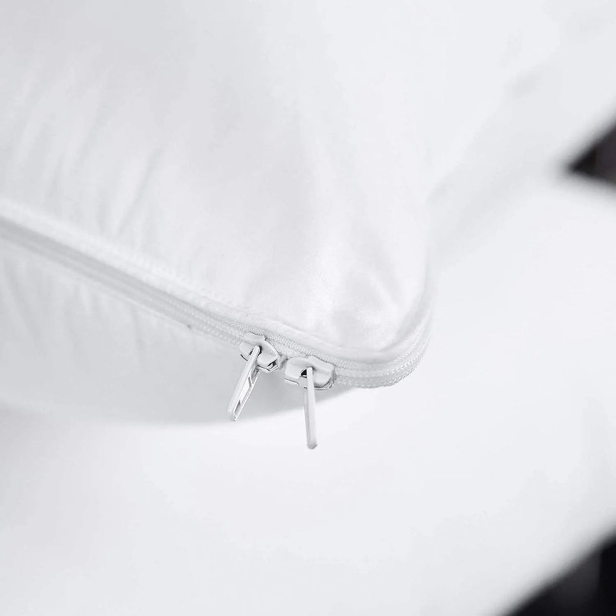 Adjustable Layered Pillow with Cooling Fabric