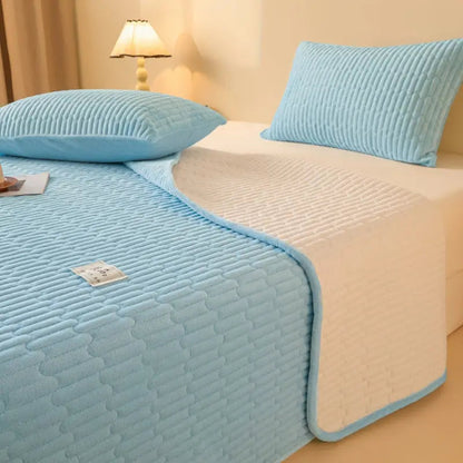 Airy Coverlet Set