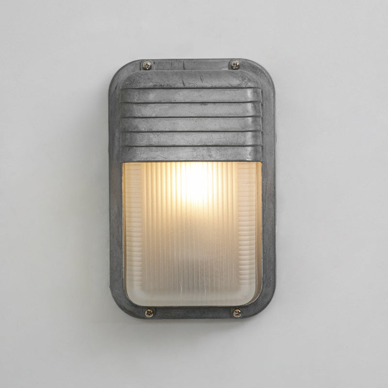 Outdoor Aluminium Wall Sconce with Opaque Glass Shade – image 73