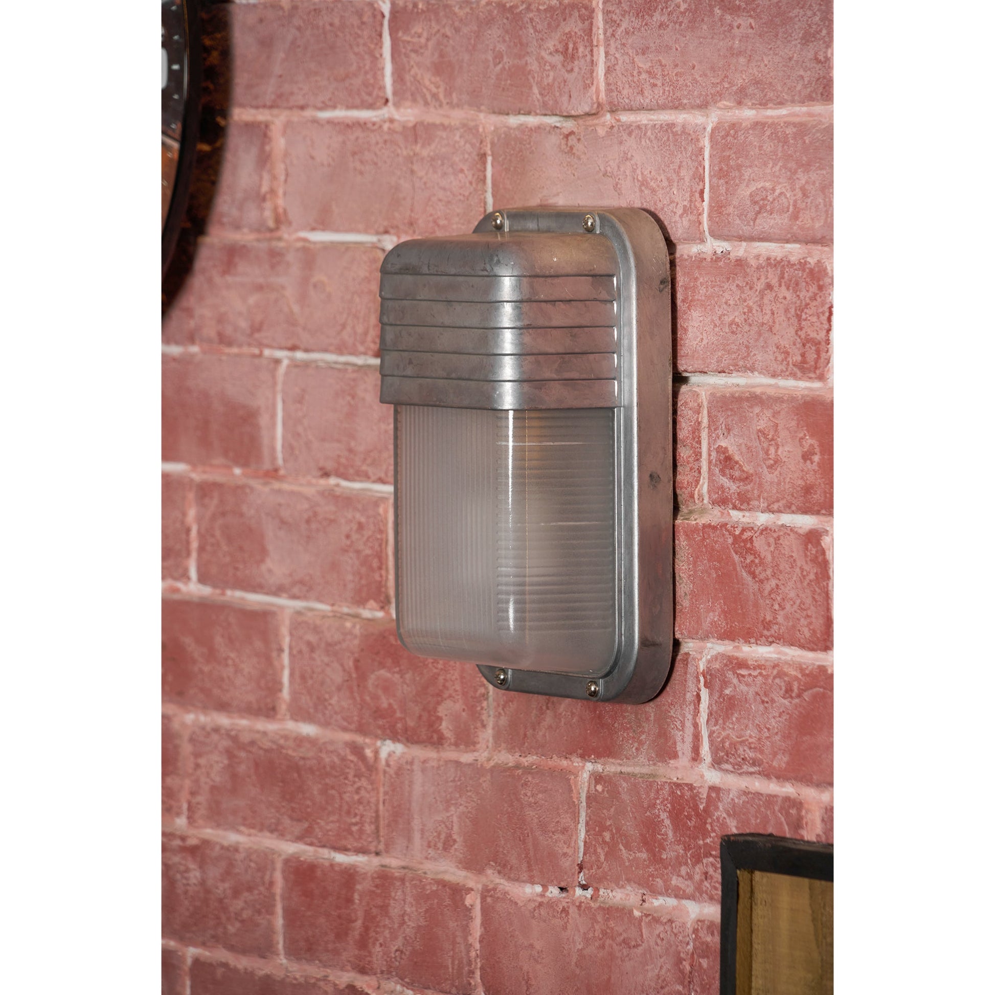Outdoor Aluminium Wall Sconce with Opaque Glass Shade – image 35