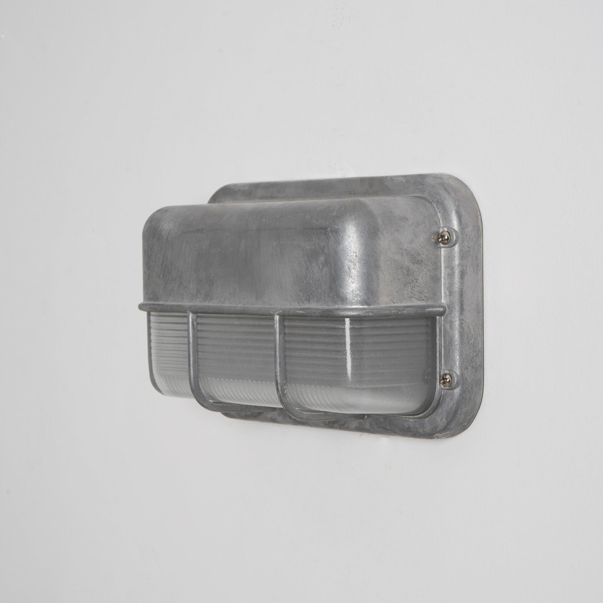 Outdoor Aluminium Wall Sconce with Opaque Glass Shade – image 67