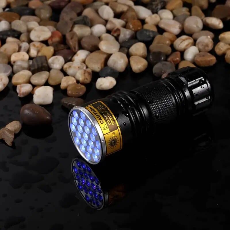 21-LED UV Blacklight Flashlight