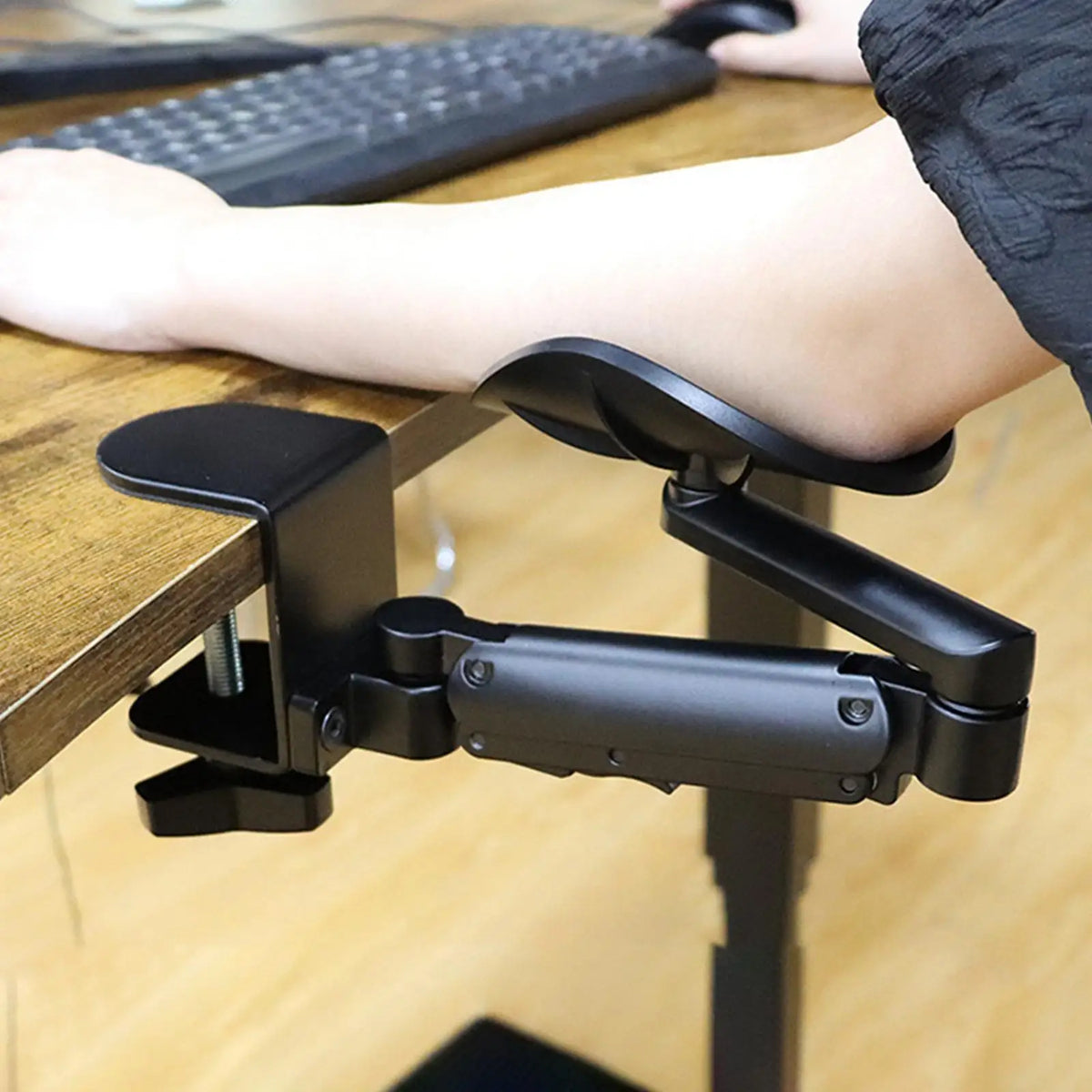 Rotating Arm Rest