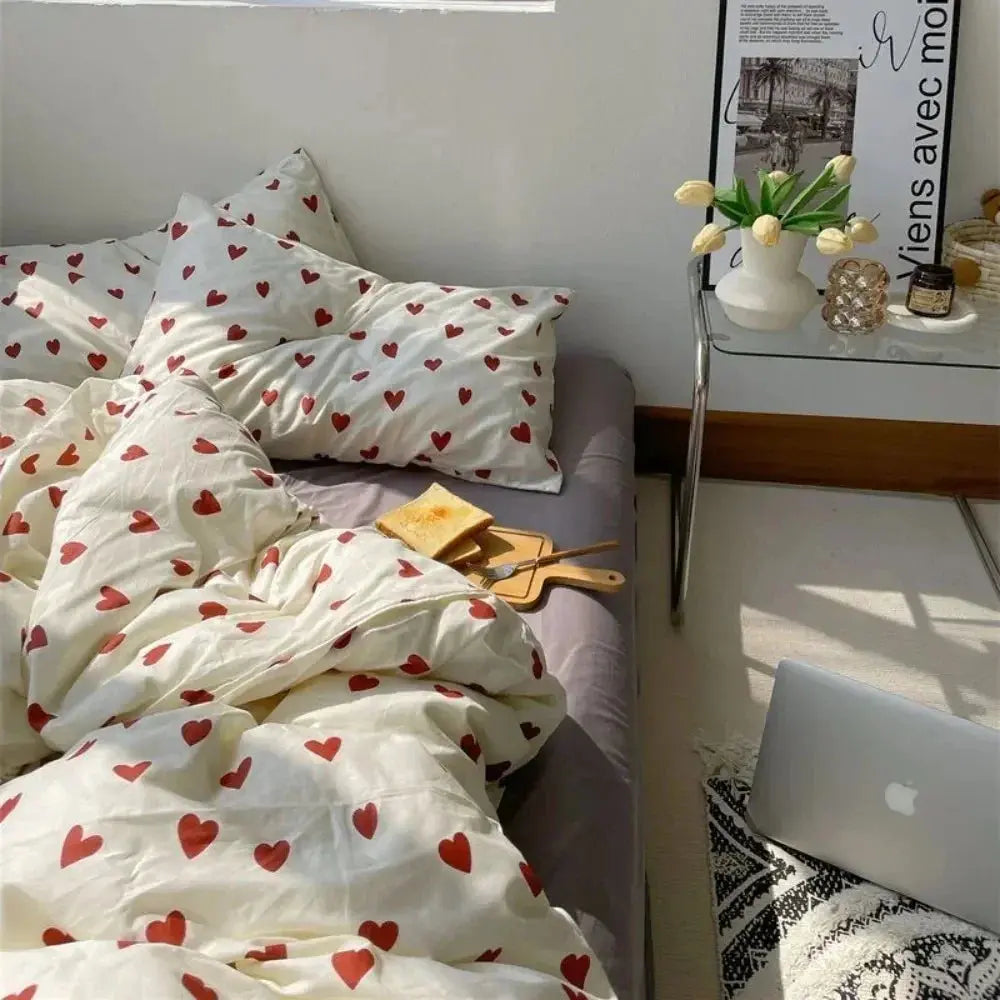 Soft Lightweight Korean Heart Bedding Set – 4 Pieces