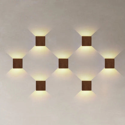 Aluminium LED Wall Light with Wood Effect