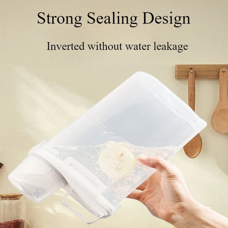 2.5 L Airtight Dry Food Storage Container with Measuring Cup