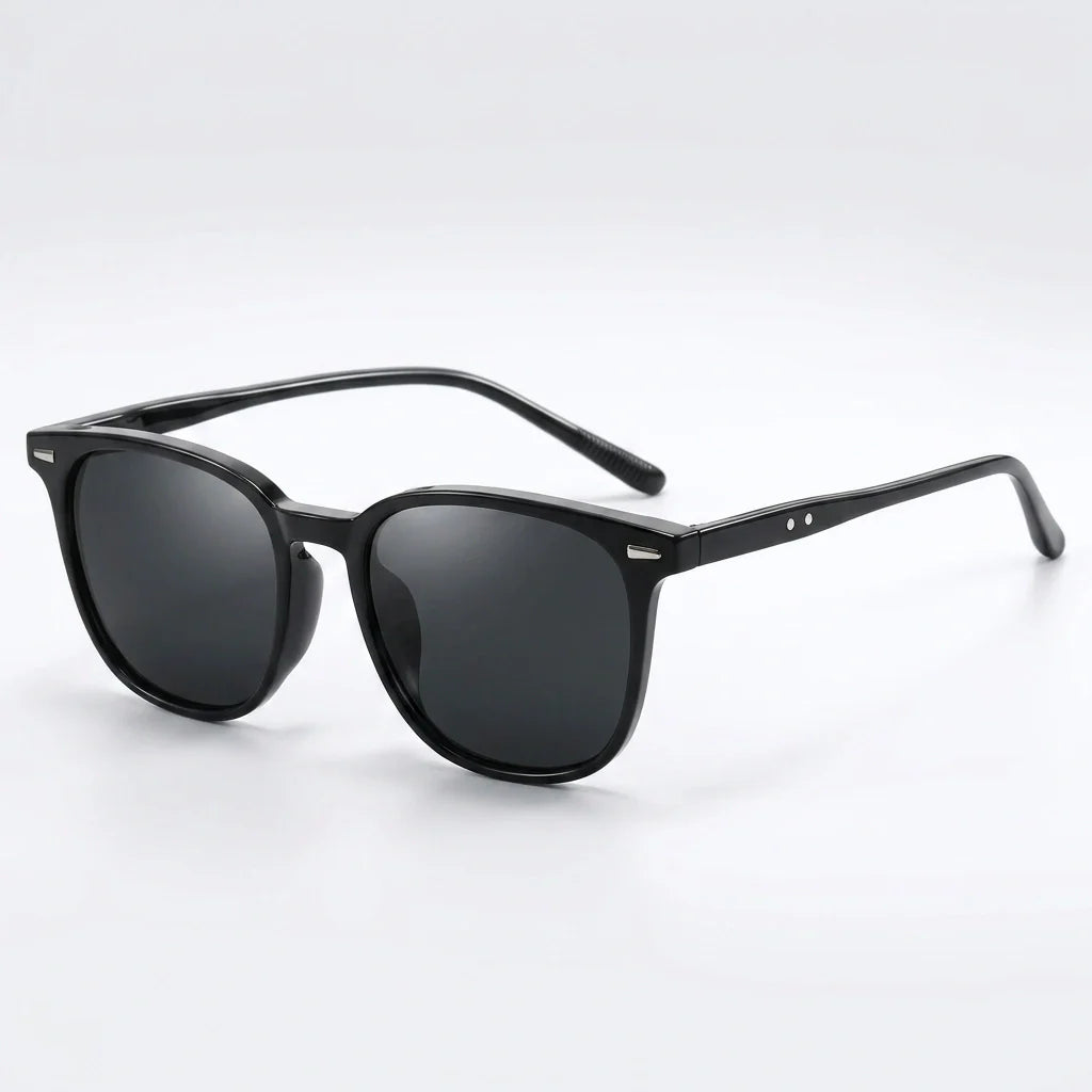 Tortoiseshell Frame Sunglasses with Mirrored Lenses