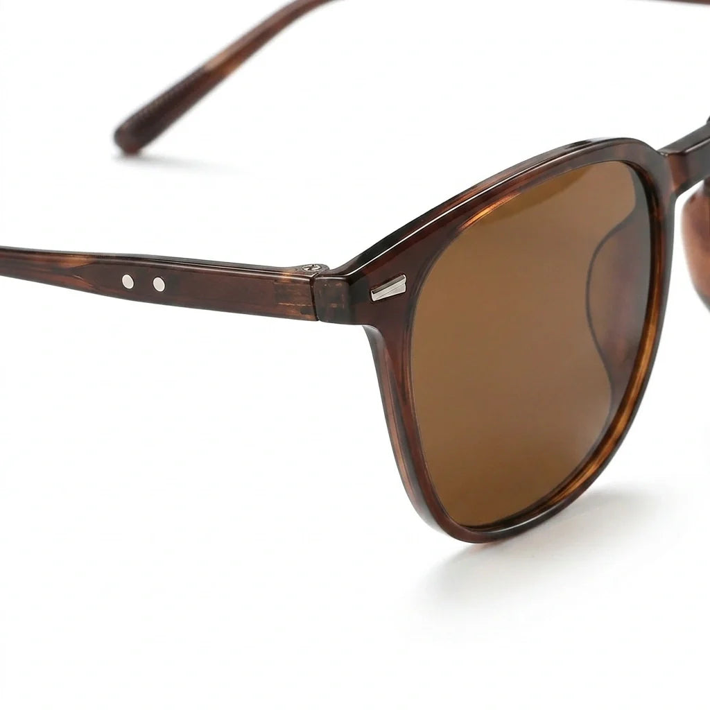 Tortoiseshell Frame Sunglasses with Mirrored Lenses
