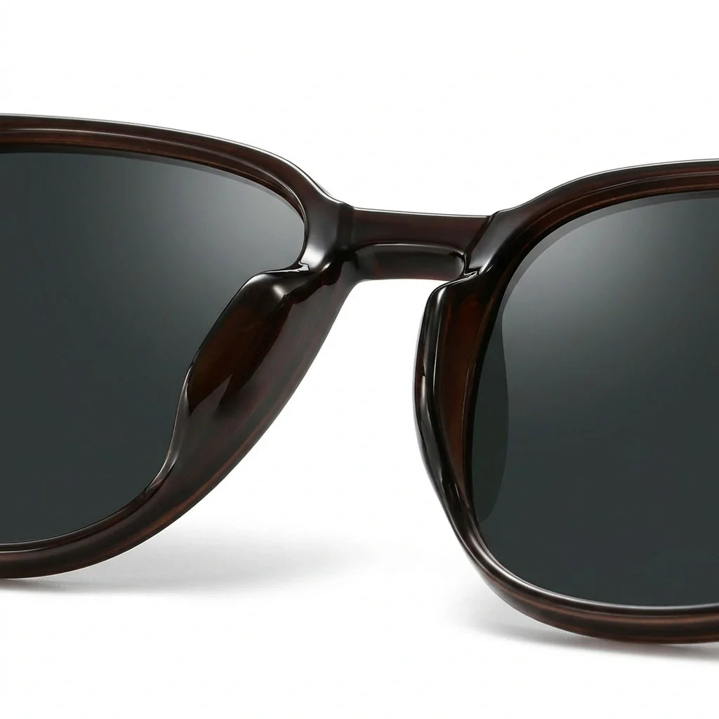 Tortoiseshell Frame Sunglasses with Mirrored Lenses
