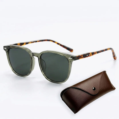Tortoiseshell Frame Sunglasses with Mirrored Lenses