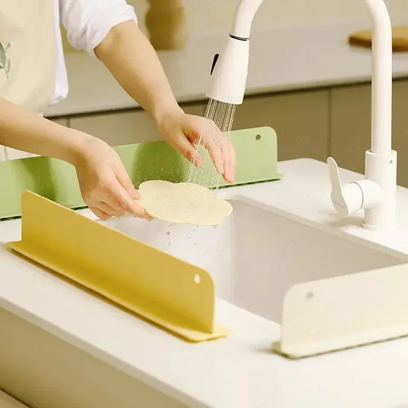Silicone Sink Splash Guard with Strong Suction Cups