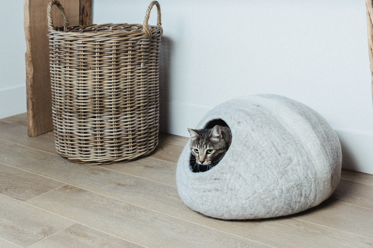 Felt Cat Cave image 1