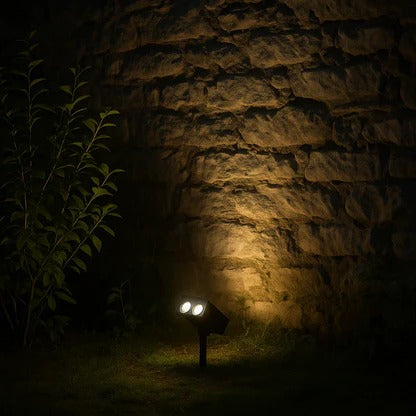 Solar LED Multi-Zoom Outdoor Spotlight