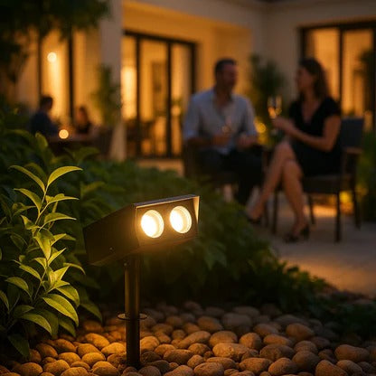 Solar LED Multi-Zoom Outdoor Spotlight