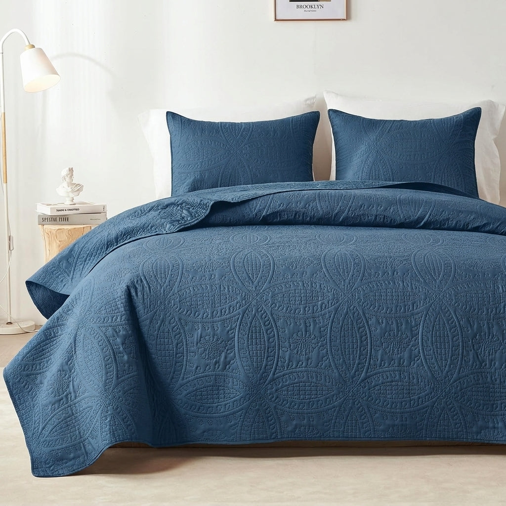 Soft Lightweight Coin Pattern Bedding Set