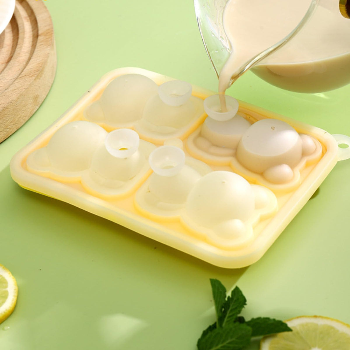 Bear-Shaped Silicone Ice Mould with Four Cavities