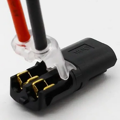 Double Wire Push-In Connector with Lock Clip