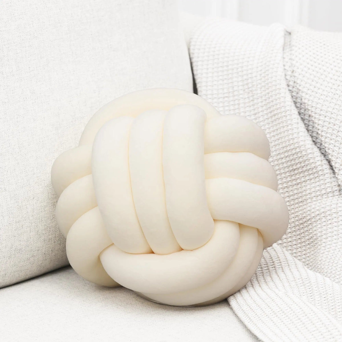 Decorative Knot Ball Cushion