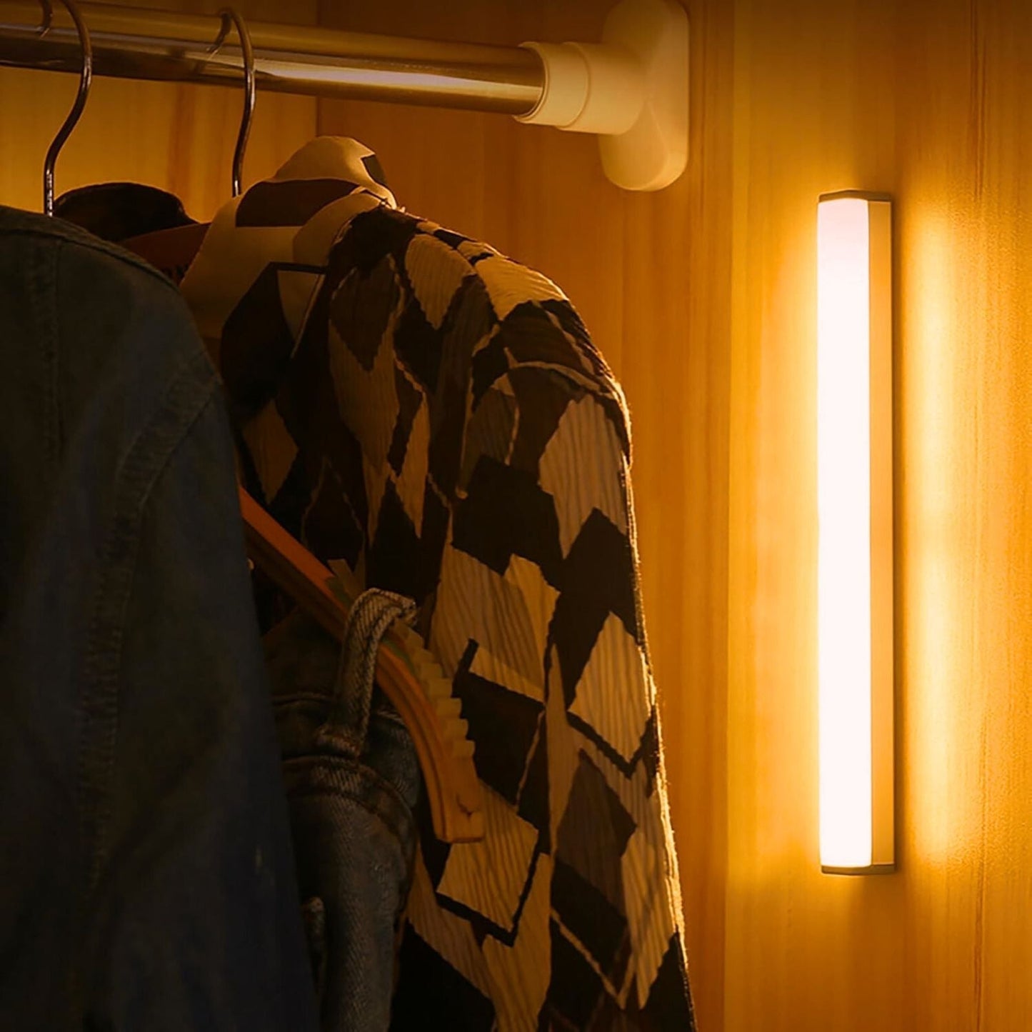 Wireless Motion Sensor LED Light Bar