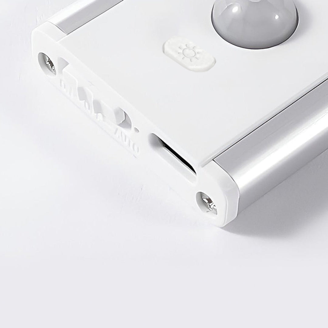 Rechargeable LED Under-Cabinet Light with Motion Sensor – image 12